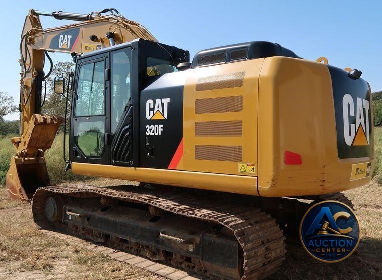 2017 Caterpillar 320F L  excavator