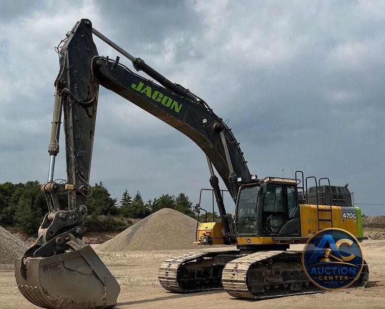 2017 John Deere 470G LC  excavator