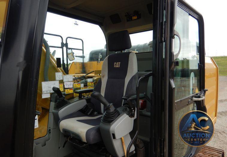 2016 Caterpillar 326FL  excavator