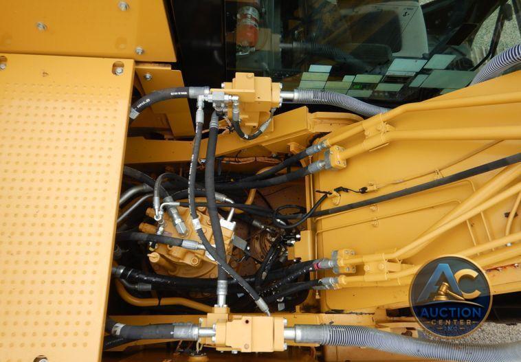 2016 Caterpillar 326FL  excavator