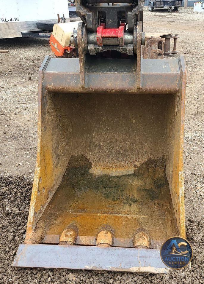 2022 John Deere 200G  excavator
