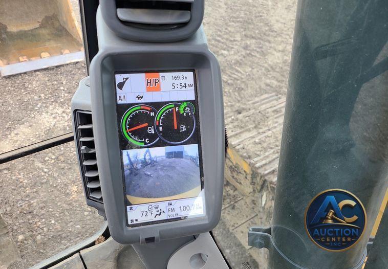 2022 John Deere 200G  excavator