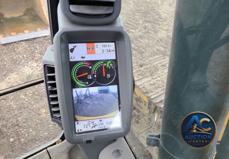 2022 John Deere 200G  excavator