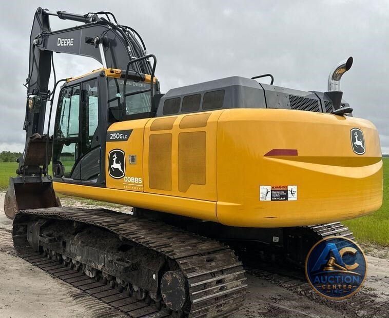 2022 John Deere 250G LC excavator