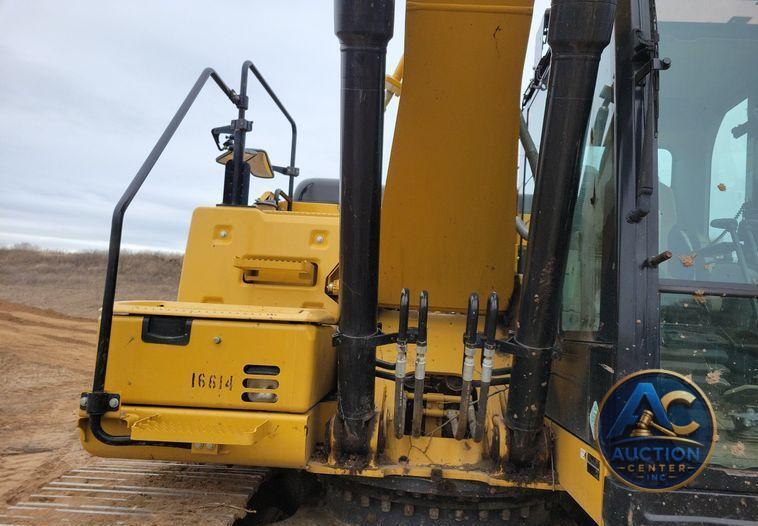 2017 Caterpillar 323FL excavator
