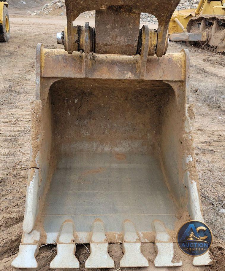 2017 Caterpillar 323FL excavator