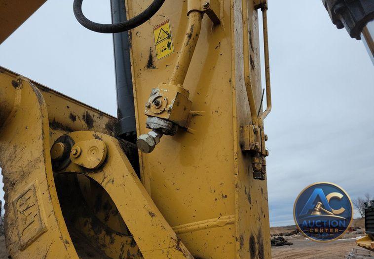 2017 Caterpillar 323FL excavator