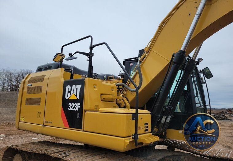 2017 Caterpillar 323FL excavator