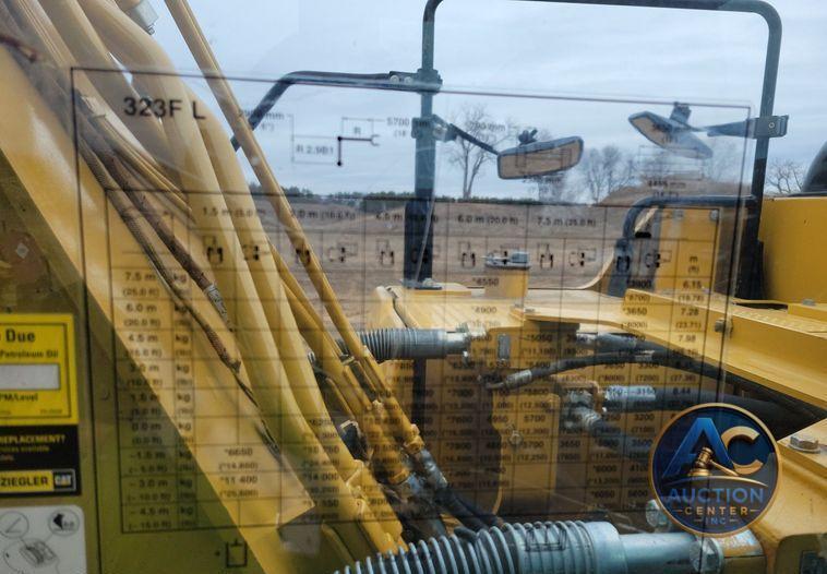 2017 Caterpillar 323FL excavator