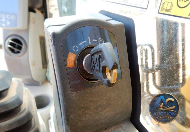 2018 Caterpillar 330FL  excavator