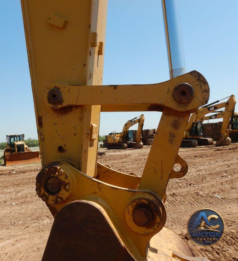 2018 Caterpillar 330FL  excavator