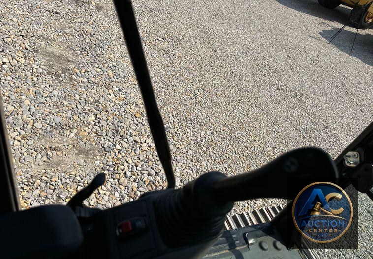 2019 Caterpillar  323 excavator