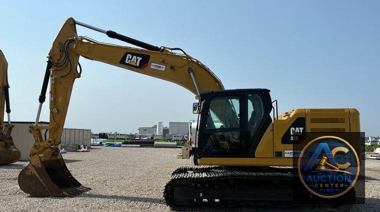 2019 Caterpillar  323 excavator