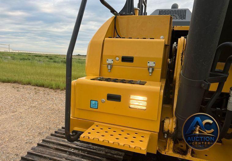 2017 John Deere 210G LC  excavator
