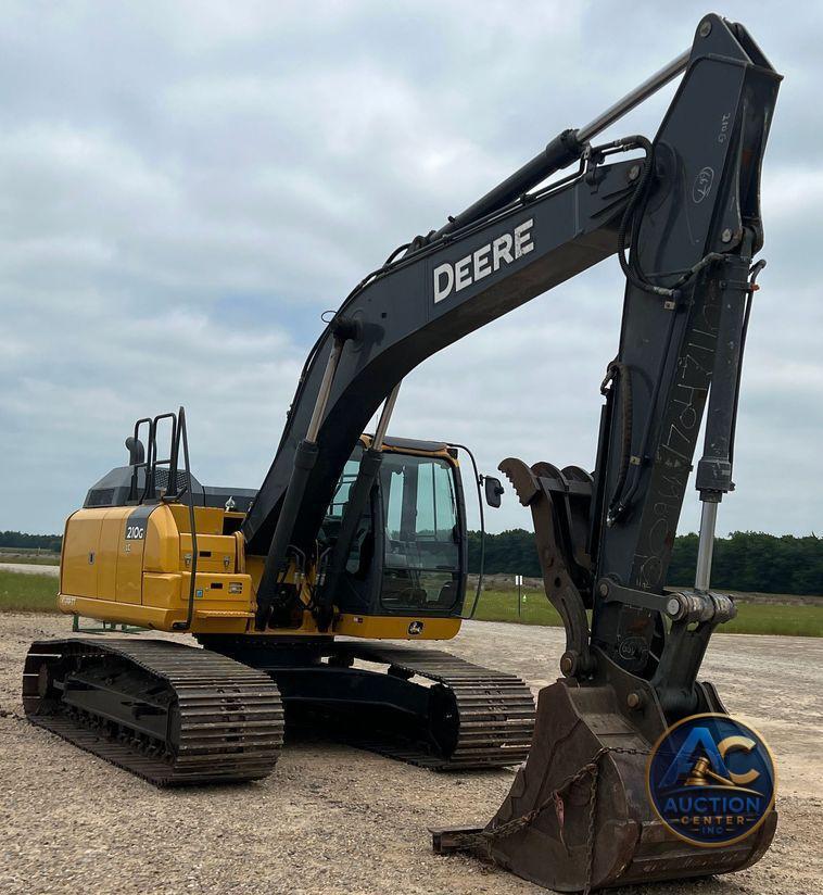 2017 John Deere 210G LC  excavator