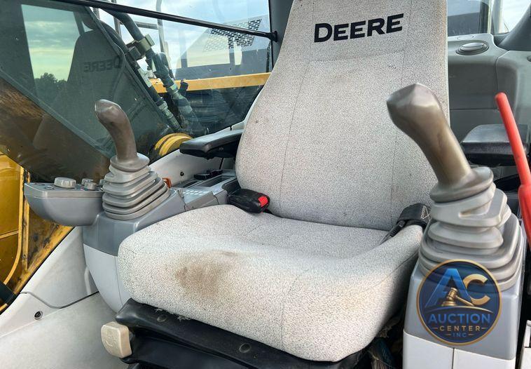 2017 John Deere 210G LC  excavator