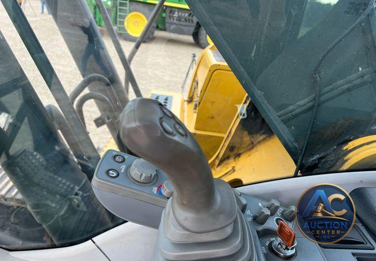 2017 John Deere 210G LC  excavator