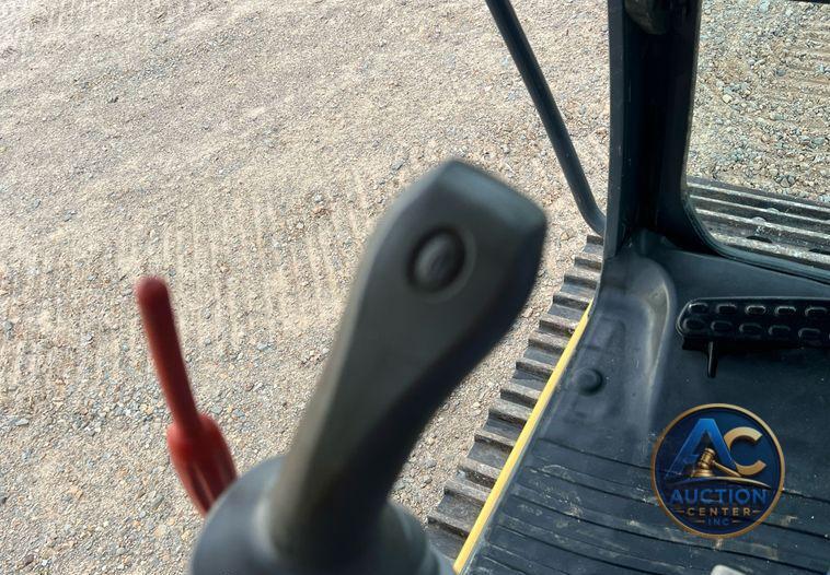 2017 John Deere 210G LC  excavator