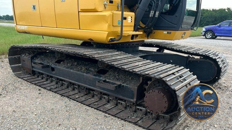 2017 John Deere 210G LC  excavator