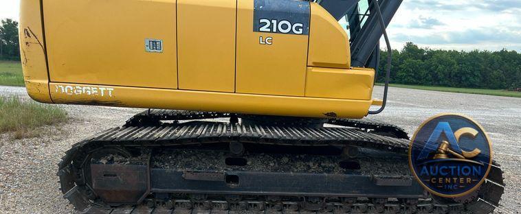 2017 John Deere 210G LC  excavator