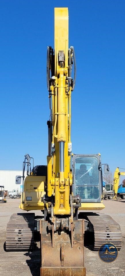2019 Komatsu PC240LC-11  excavator