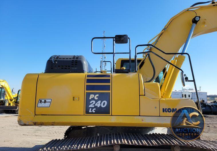 2019 Komatsu PC240LC-11  excavator