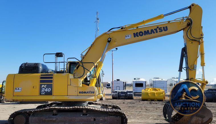2019 Komatsu PC240LC-11  excavator