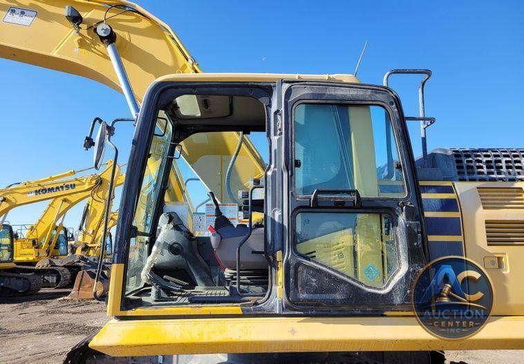 2019 Komatsu PC240LC-11  excavator