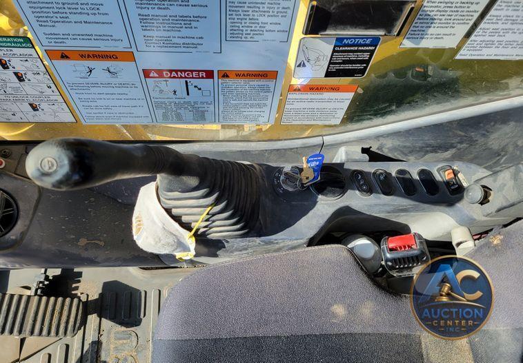 2019 Komatsu PC240LC-11  excavator