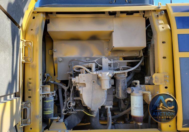 2019 Komatsu PC240LC-11  excavator