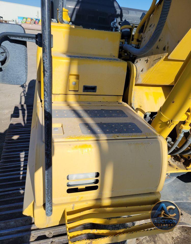 2019 Komatsu PC240LC-11  excavator