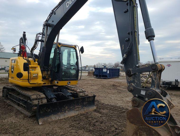 2022 John Deere 135G  excavator