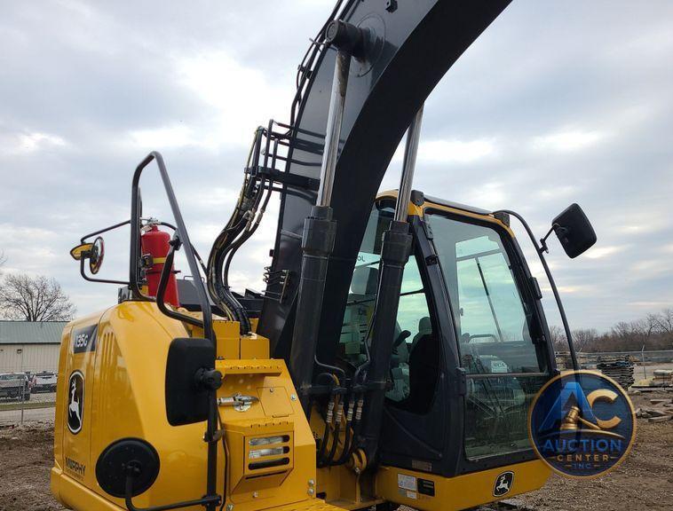 2022 John Deere 135G  excavator