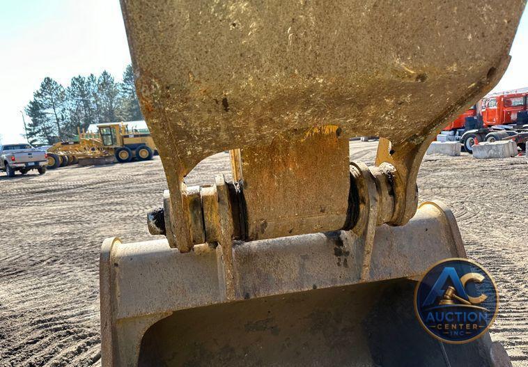 2015 Caterpillar 323FL excavator