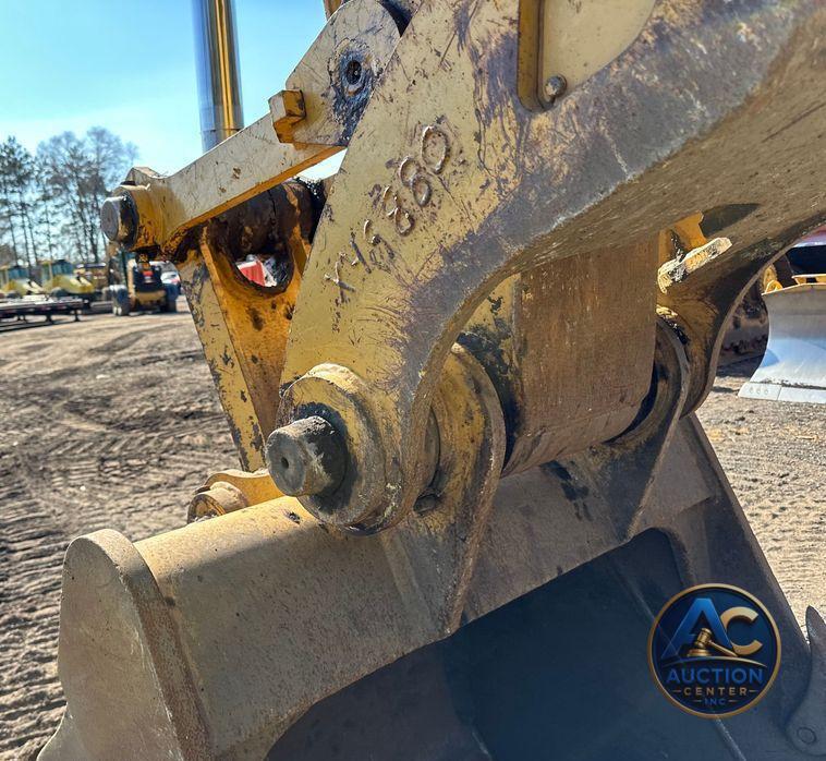 2015 Caterpillar 323FL excavator