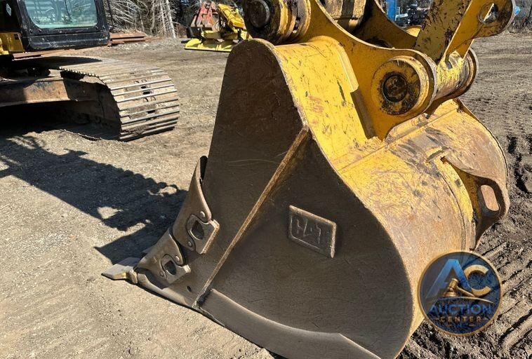 2015 Caterpillar 323FL excavator