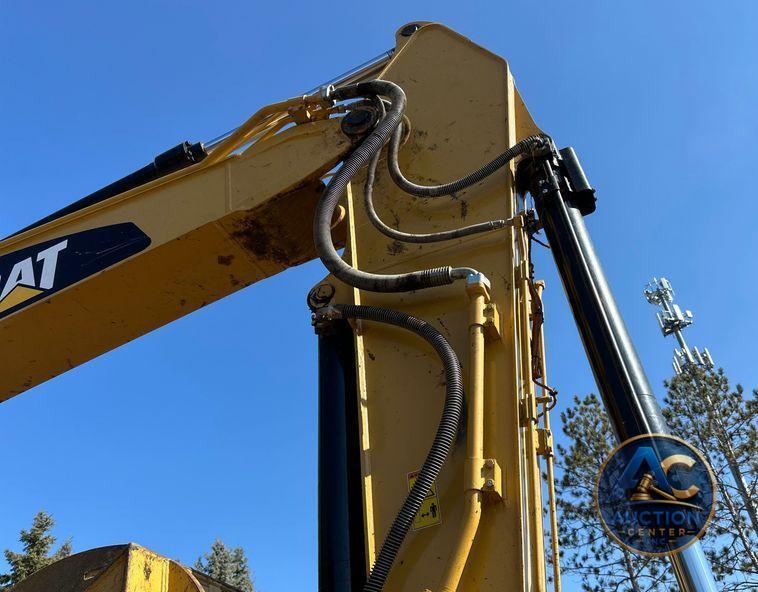 2015 Caterpillar 323FL excavator