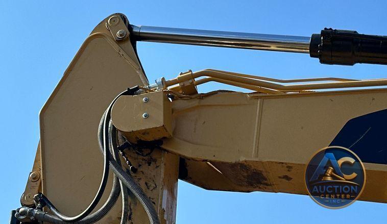2015 Caterpillar 323FL excavator