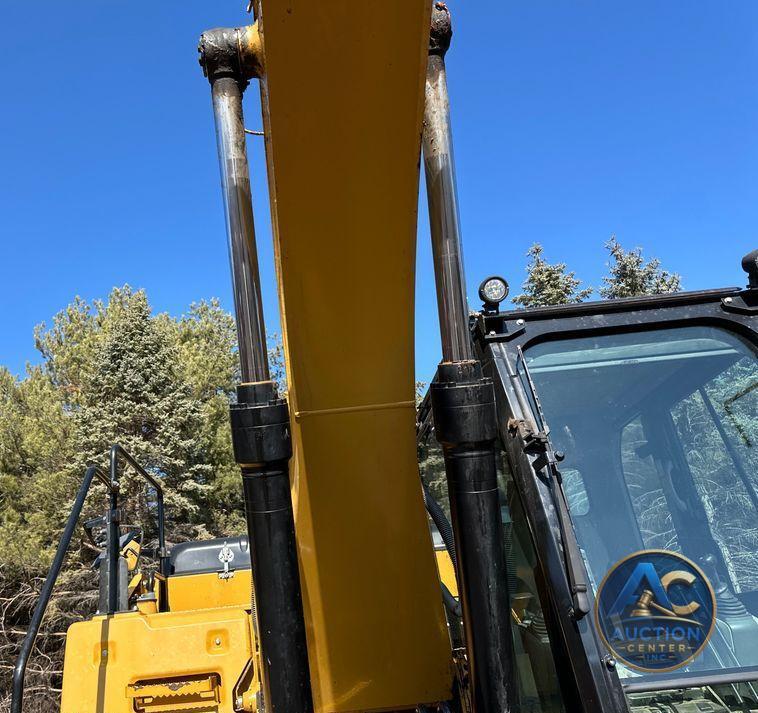 2015 Caterpillar 323FL excavator