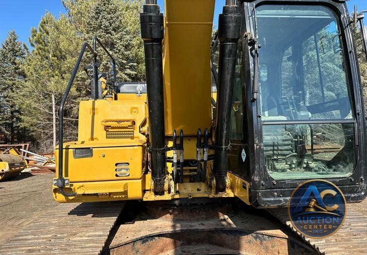 2015 Caterpillar 323FL excavator