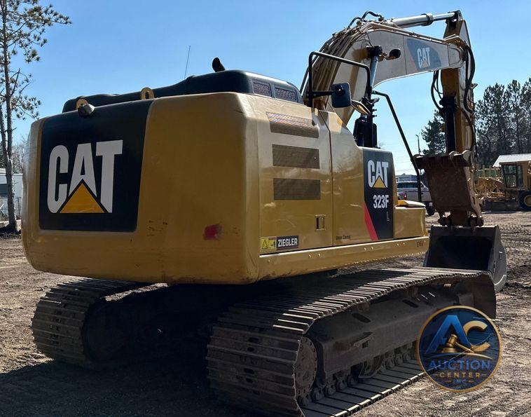2015 Caterpillar 323FL excavator