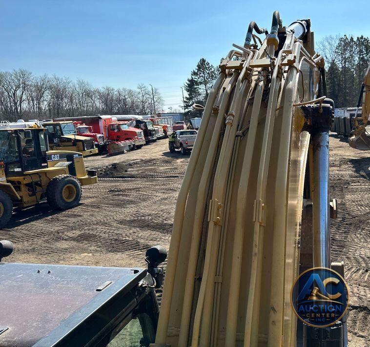 2015 Caterpillar 323FL excavator