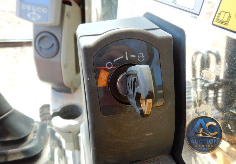 2018 Caterpillar 330FL  excavator