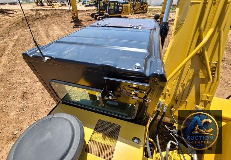 2018 Caterpillar 330FL  excavator