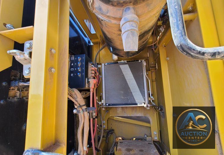 2018 Caterpillar 330FL  excavator