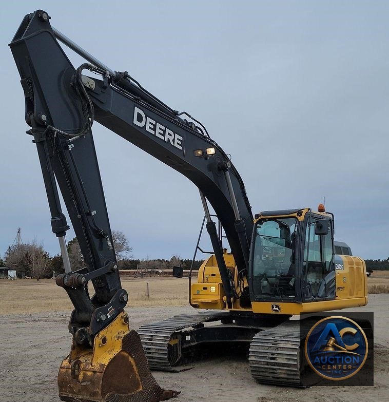 2018 John Deere 210G LC  excavator