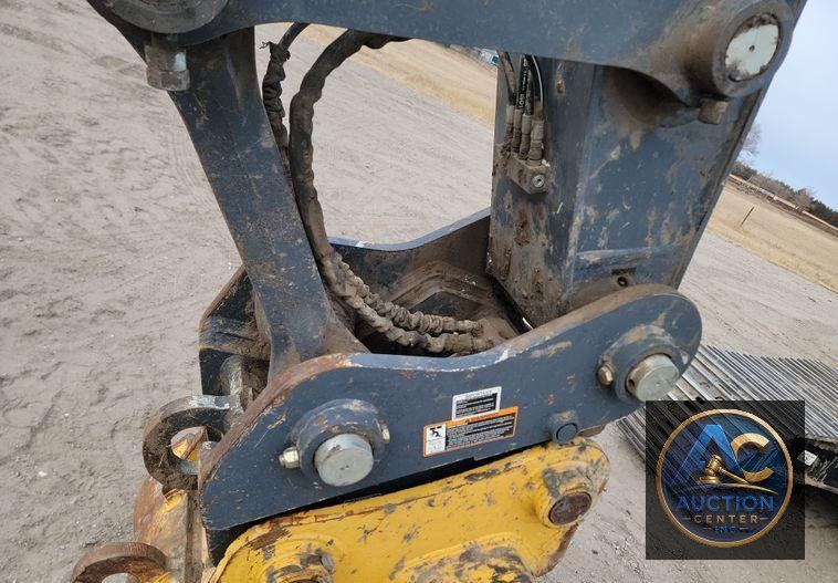 2018 John Deere 210G LC  excavator