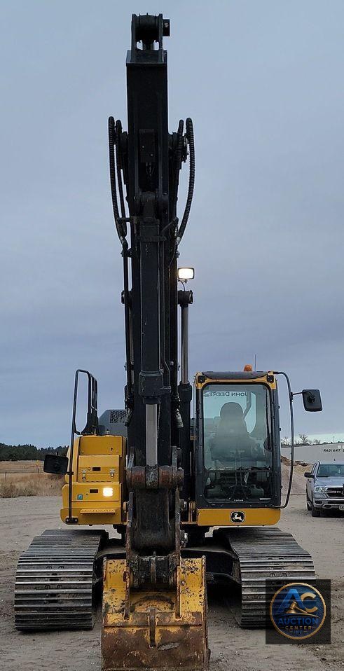 2018 John Deere 210G LC  excavator