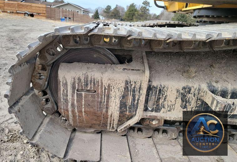 2018 John Deere 210G LC  excavator