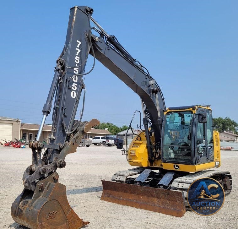 2017 John Deere 135G  excavator